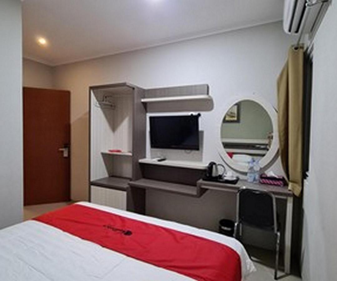 Gaia Asri Hotel Pamanukan Hilir Exterior foto